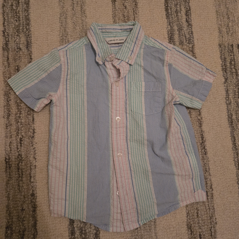 Janie & Jack Boys Seersucker Button-Down – Size 3